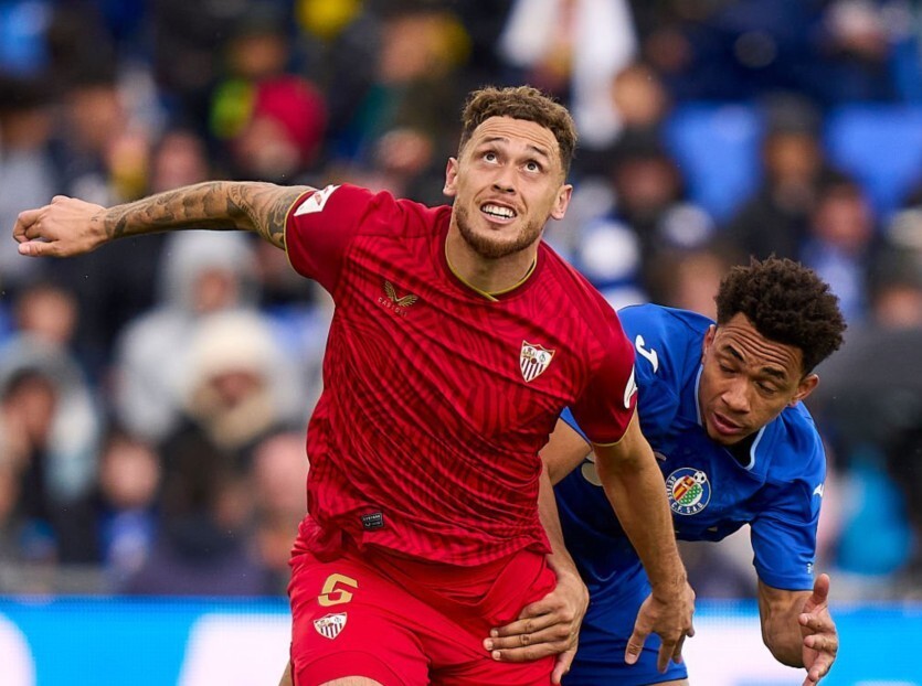 体育包含今晚塞维利亚调整名单:英超节点到来,更衣室稳定,球队文化再被提及的词条