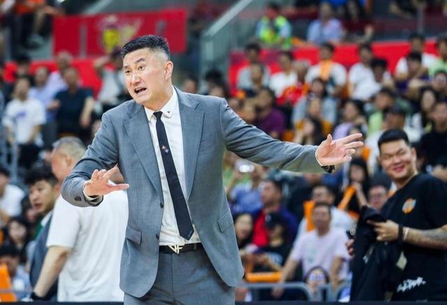 体育方红卫为啥被双开